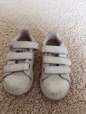 adidas Stan Smith’s White and Green Kids Velcro Sneakers